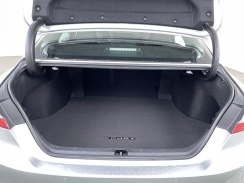 Used 2018 Toyota Camry XLE w/ Four Season Floor Mat Package image 21