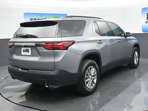 Used 2023 Chevrolet Traverse LT FWD image 5