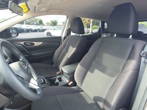 Used 2020 Nissan Rogue Sport S FWD image 5