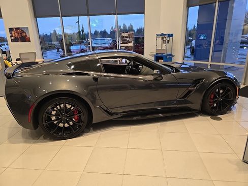 Used 2017 Chevrolet Corvette Grand Sport image 7