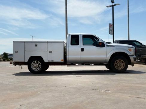 Used 2012 Ford F250 XLT w/ XLT Premium Pkg AWD/4WD image 7