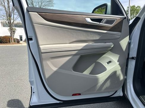 New 2026 Volkswagen Atlas SE AWD/4WD image 14