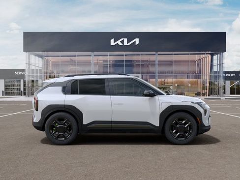 New 2027 Kia EV3 Land AWD/4WD image 7