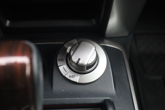Used 2018 Toyota 4Runner Limited w/ Convenience Package AWD/4WD image 22