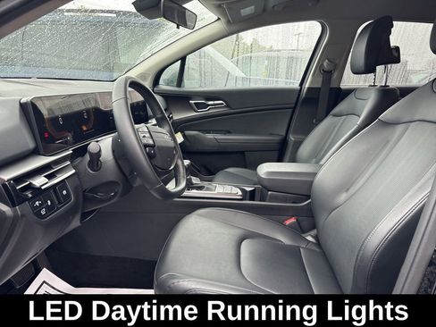 Used 2026 Kia Sportage EX FWD image 10
