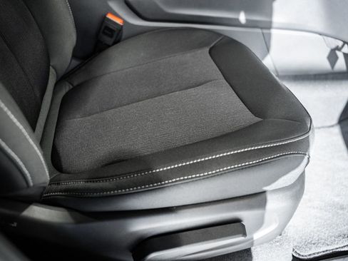 New 2025 Jeep Grand Cherokee Laredo X image 32