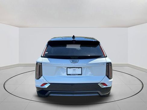 New 2026 Cadillac Optiq Luxury 1 image 12