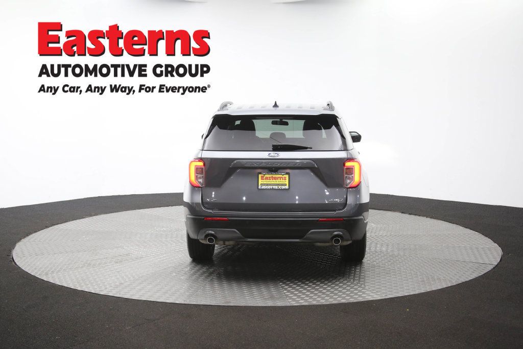 Used 2022 Ford Explorer XLT w/ Equipment Group 202A AWD/4WD image 42