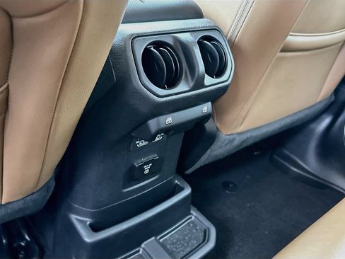Used 2023 Jeep Wrangler Unlimited Sahara w/ Cold Weather Group AWD/4WD image 28