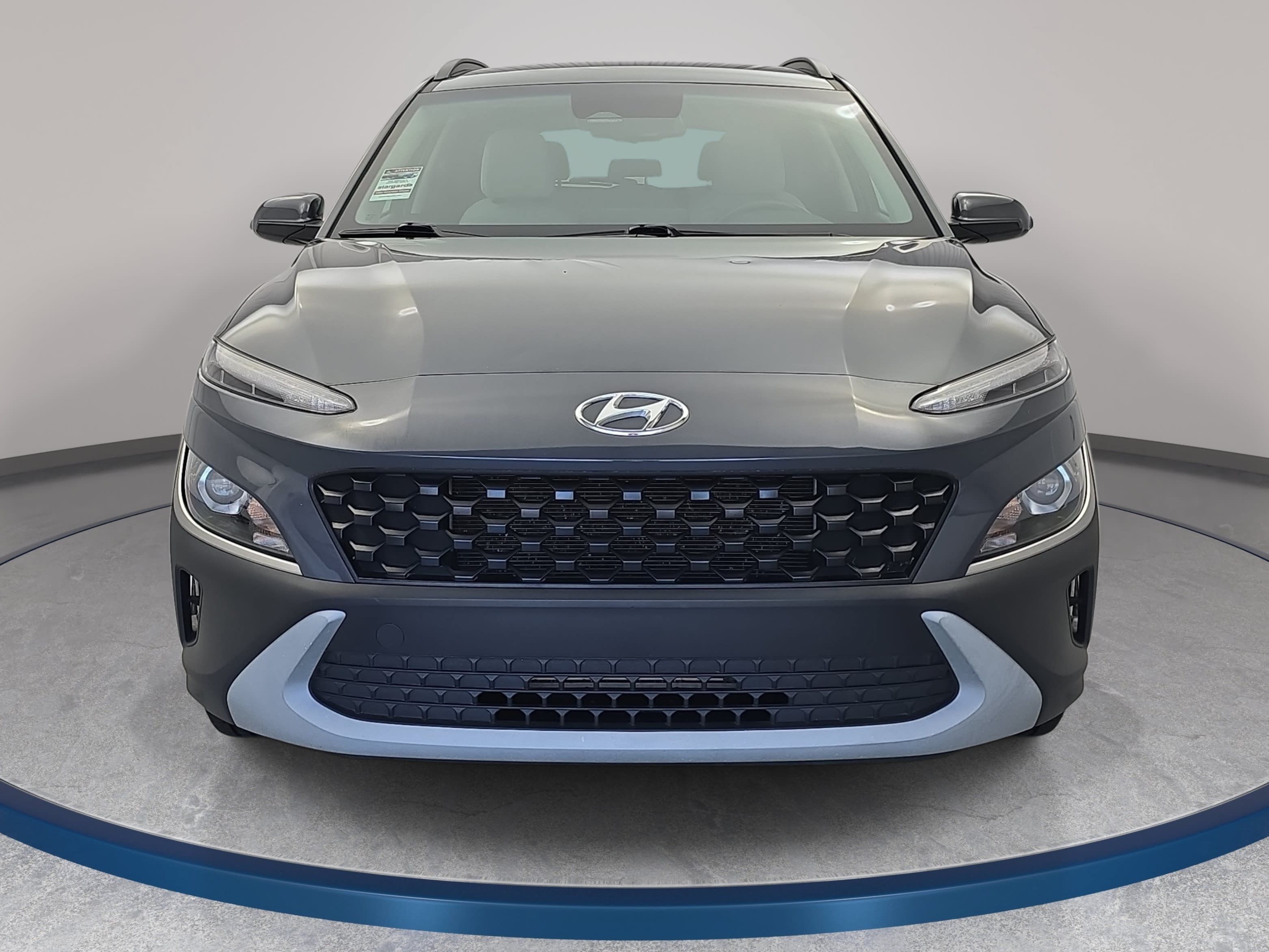 Used 2023 Hyundai Kona SEL FWD image 2