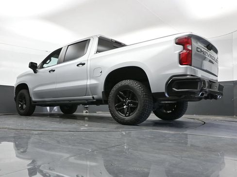 Used 2021 Chevrolet Silverado 1500 LT Trail Boss w/ Convenience Package II AWD/4WD image 48