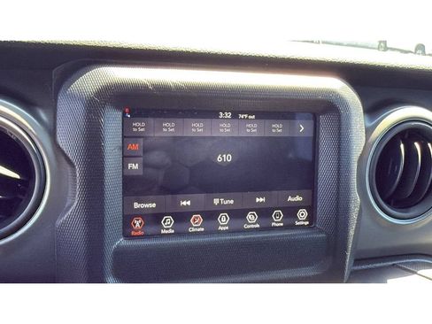 Used 2022 Jeep Wrangler Unlimited Sport AWD/4WD image 17