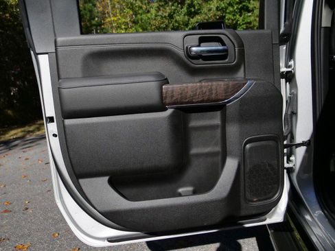 Used 2022 GMC Sierra 2500 Denali image 32