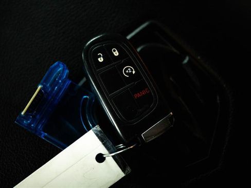 Used 2014 RAM 1500 Laramie w/ Convenience Group image 22