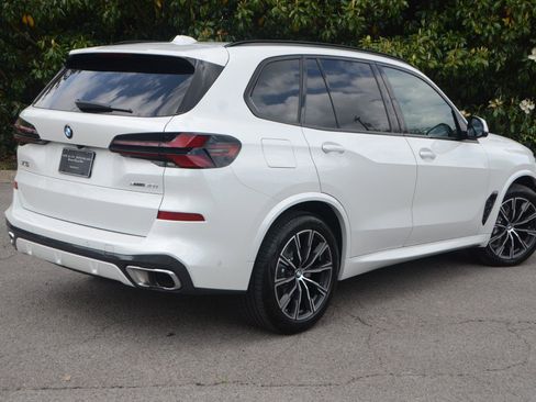 Used 2026 BMW X5 xDrive40i AWD/4WD image 3