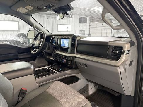 Used 2024 Ford F250 XLT AWD/4WD image 12