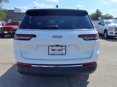 Used 2025 Jeep Grand Cherokee L Laredo AWD/4WD image 29