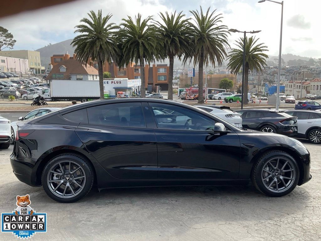 Used 2023 Tesla Model 3 Standard Range RWD image 3