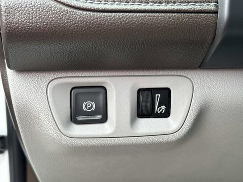 Used 2020 GMC Acadia SLT image 26