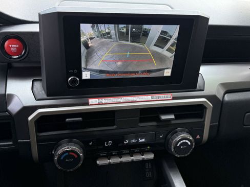 Certified 2025 Toyota Tacoma TRD Sport AWD/4WD image 22