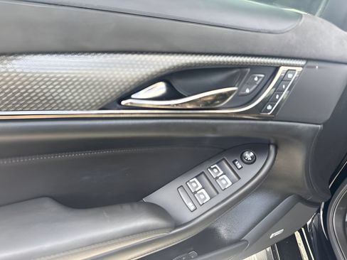 Used 2018 Cadillac CTS V RWD image 23