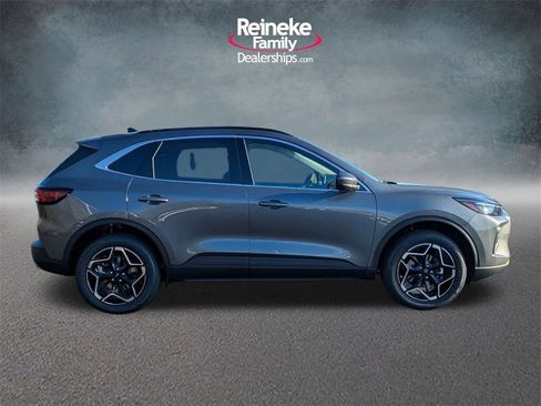 New 2026 Ford Escape Platinum image 4