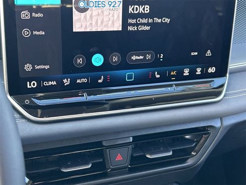 New 2026 Volkswagen Tiguan SE image 23