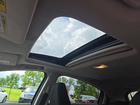 Used 2018 Honda HR-V EX image 22