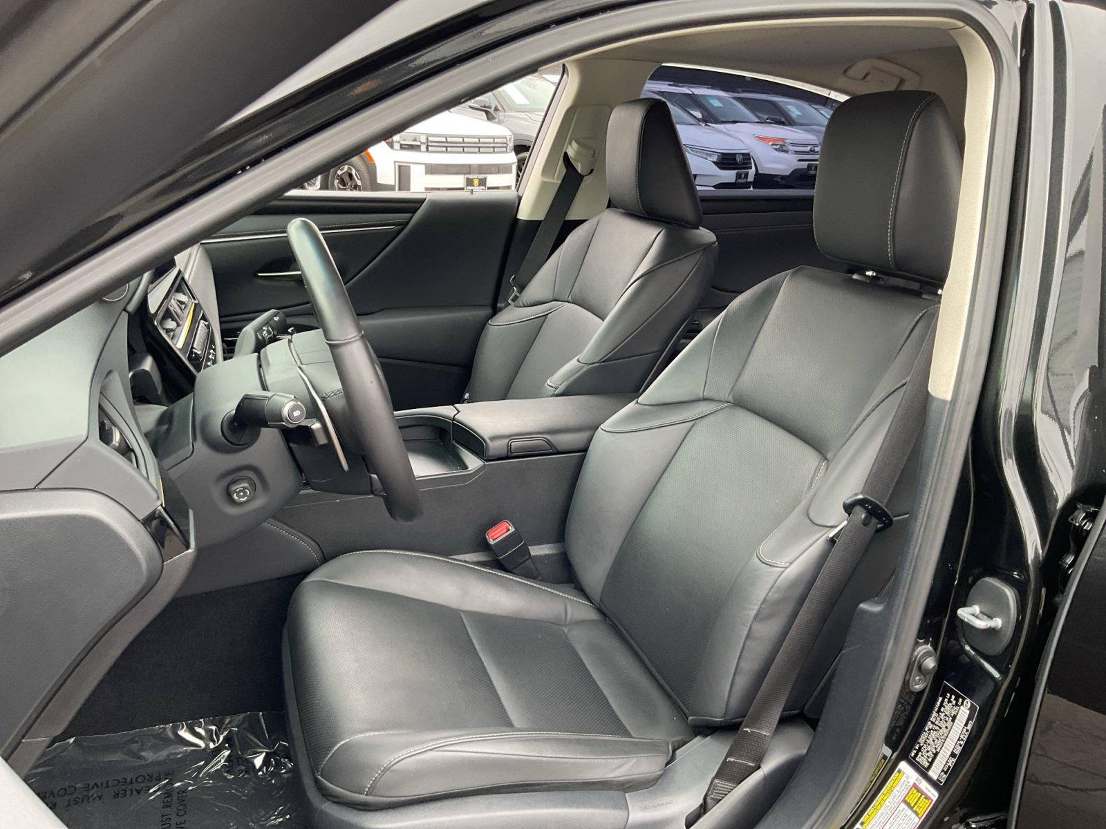 Used 2024 Lexus ES 300h w/ Premium Package FWD image 18