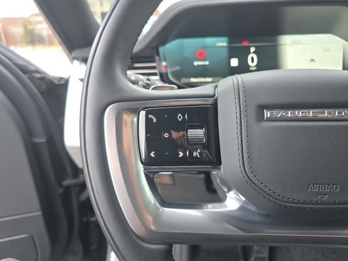 Used 2023 Land Rover Range Rover SE image 36