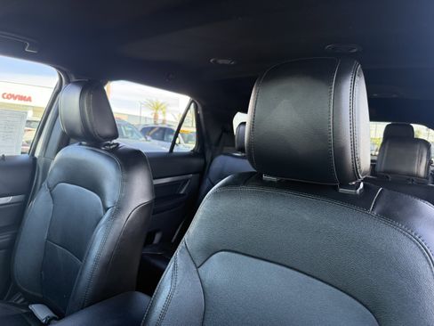 Used 2018 Ford Explorer XLT w/ Equipment Group 202A image 15