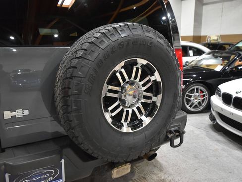 Used 2009 HUMMER H3 Luxury AWD/4WD image 8