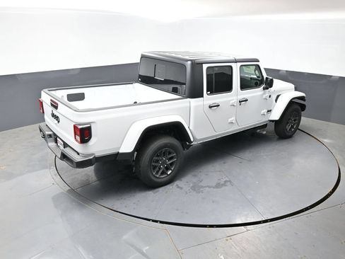 New 2026 Jeep Gladiator Sport AWD/4WD image 28