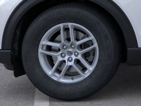 New 2025 Ford Explorer Active image 20