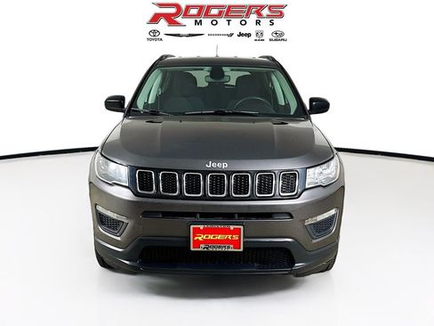 Used 2021 Jeep Compass Sport AWD/4WD image 2