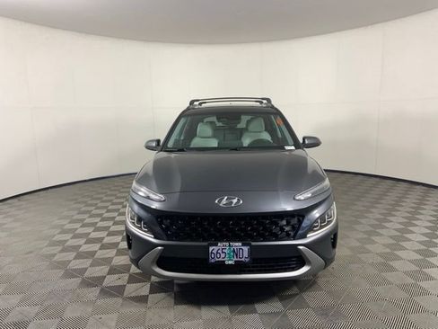 Used 2022 Hyundai Kona Limited AWD/4WD image 4