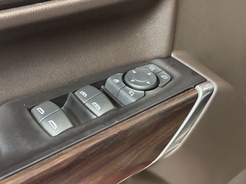 Used 2019 GMC Sierra 1500 SLT w/ SLT Premium Plus Package image 10