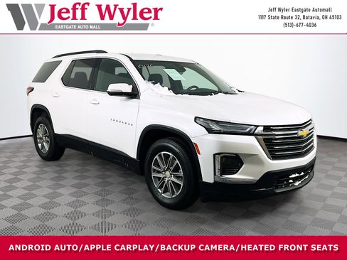 Used 2022 Chevrolet Traverse LT image 1