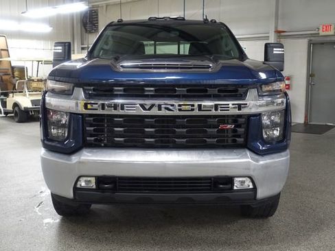 Used 2022 Chevrolet Silverado 2500 LT w/ Convenience Package image 2