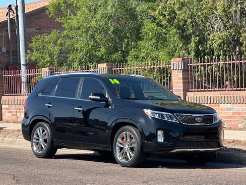 Used 2014 Kia Sorento SX w/ 3rd Row Package image 8