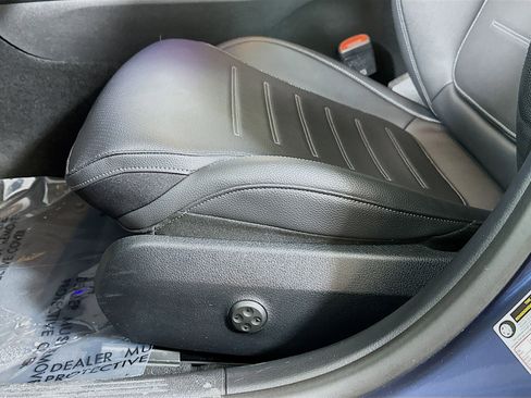 Used 2024 Mercedes-Benz C 300 4MATIC Sedan image 20