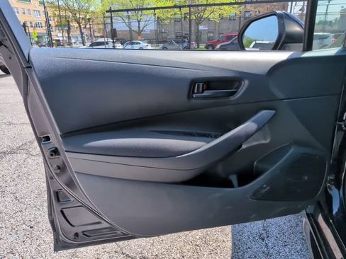 Used 2024 Toyota Corolla LE image 9