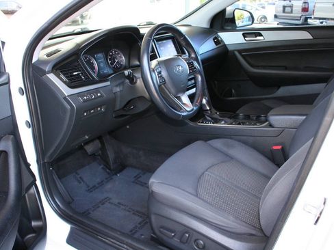 Used 2018 Hyundai Sonata SEL w/ Tech Package 02 FWD image 13