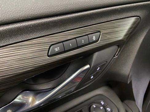 Used 2020 GMC Terrain SLT w/ Preferred Package image 32