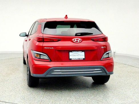 Used 2022 Hyundai Kona SEL w/ Convenience Package image 6