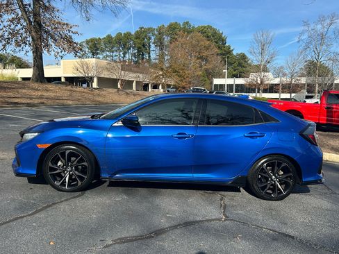 Used 2017 Honda Civic Sport Touring image 2