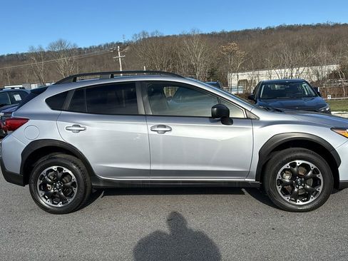 New 2023 Subaru Crosstrek 2.0i image 2