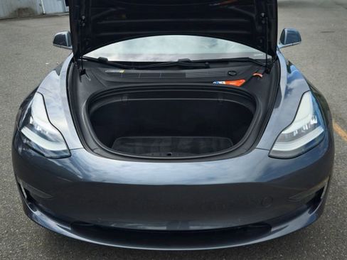 Used 2018 Tesla Model 3 Long Range RWD image 44