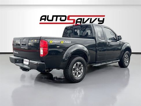 Used 2016 Nissan Frontier Desert Runner image 7