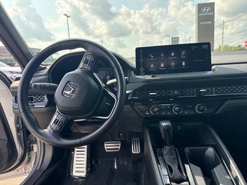 Used 2024 Honda Accord Sport image 15